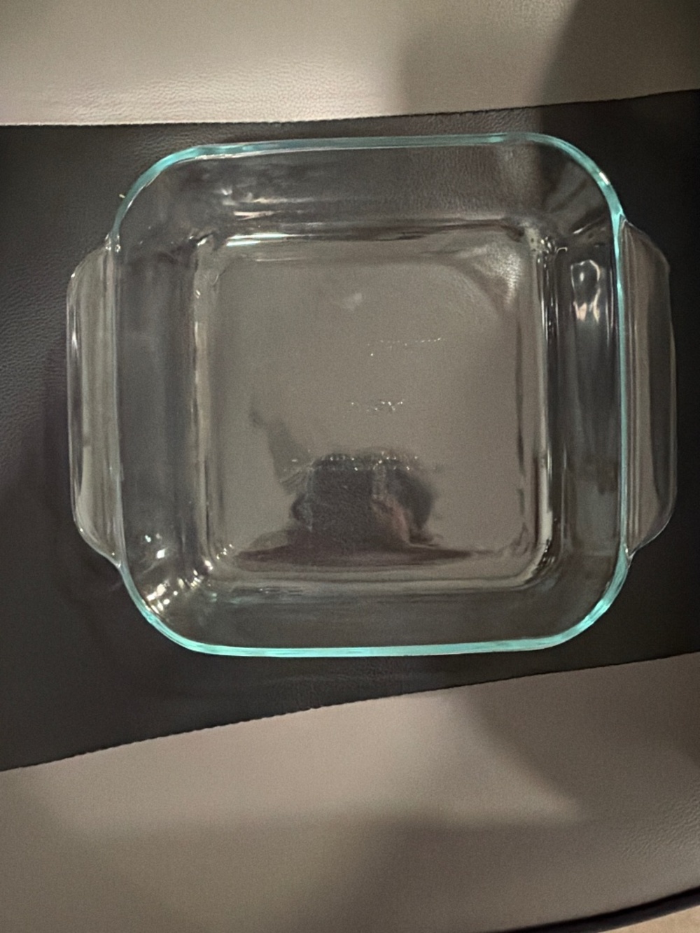 Pyrex 8inx8in baking dish